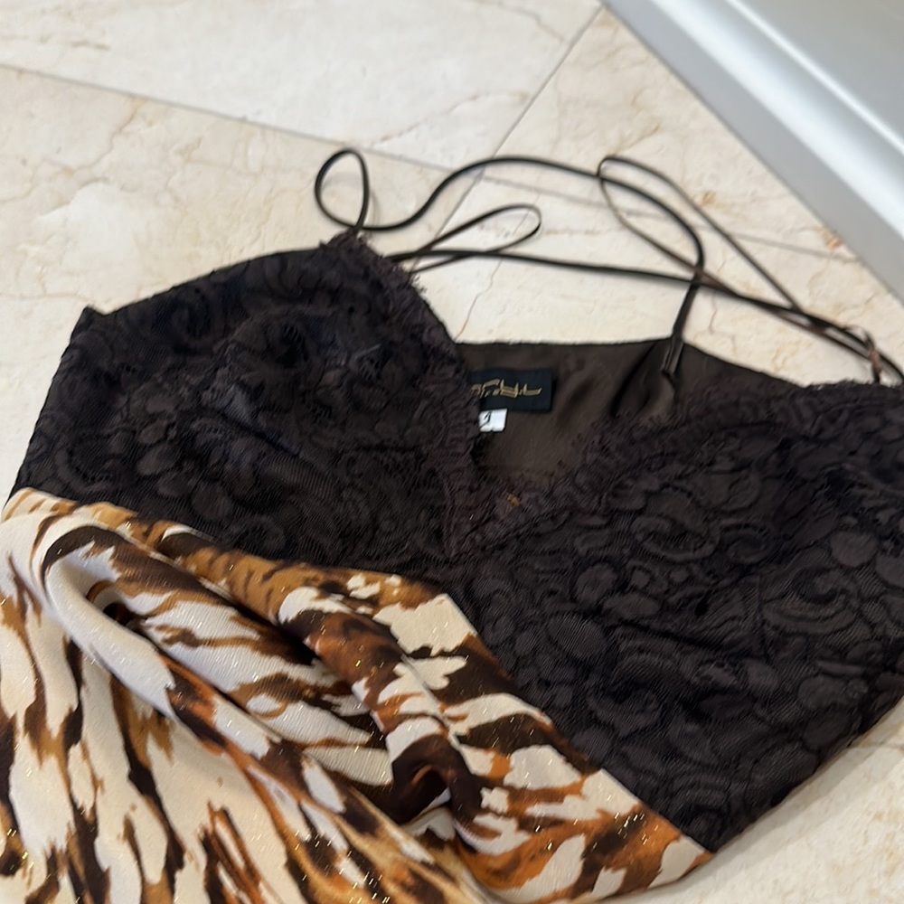 Leopard Print Mesh Hanging From A Gorgeous Lace T… - image 8